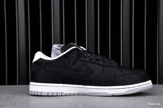 Dunk SB Nike Low Medicom Toy CZ5127-001 (2020) 0918